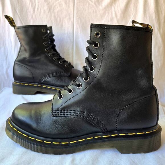 Dr Martens 11821 Women's 8 Eye Leather Combat Boots Black Size 7 - Picture 1 of 8